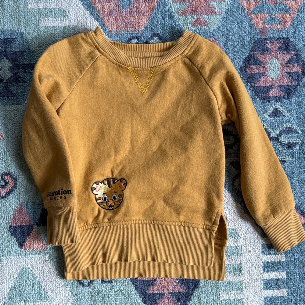 Daniel Tiger sweatshirt 18 months